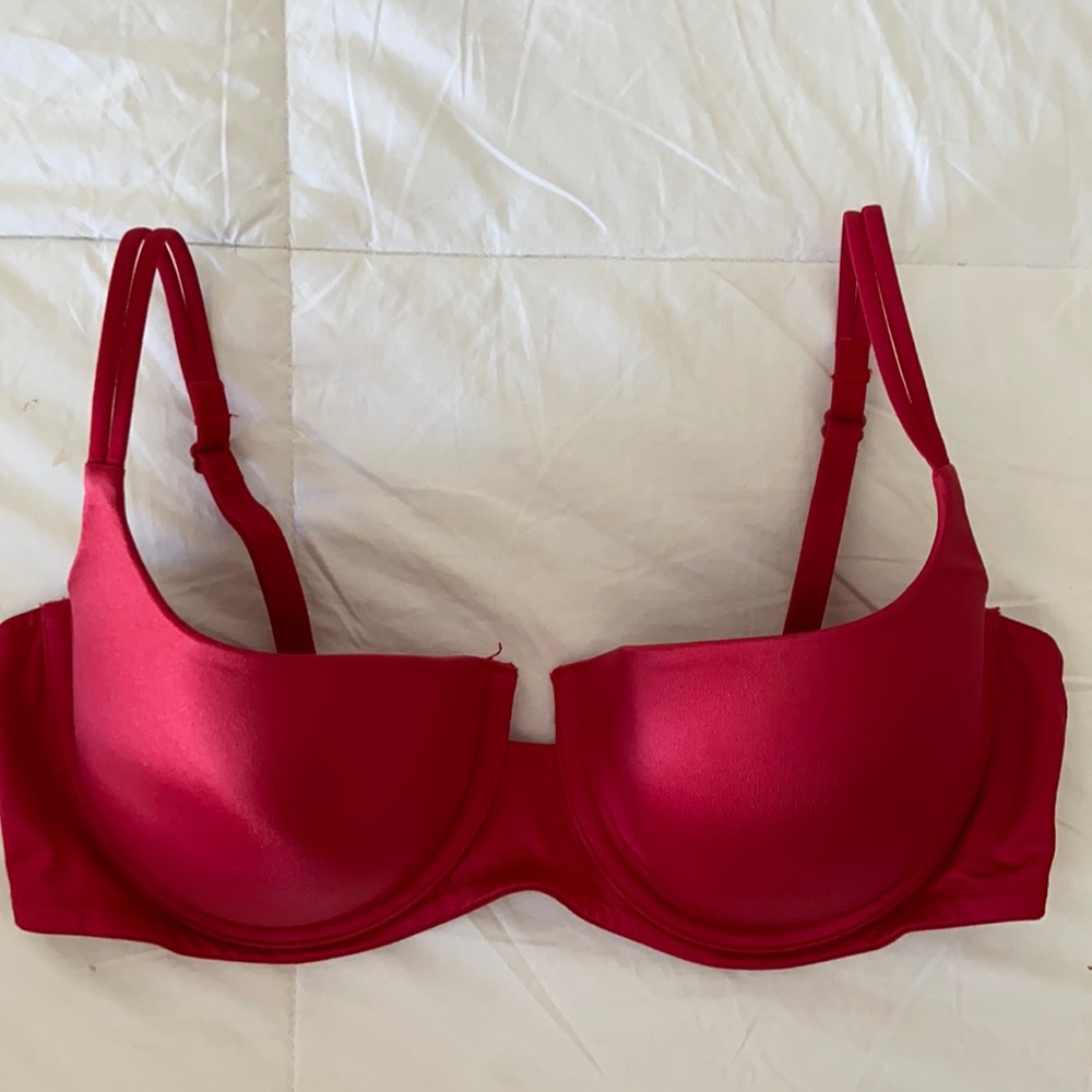 EUC VS Red 34C Very Sexy push-up bra